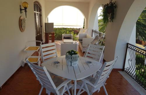 Villa del Golfo Urio with swimming pool shared by the two apartments it is essential to have a car - Foto 46