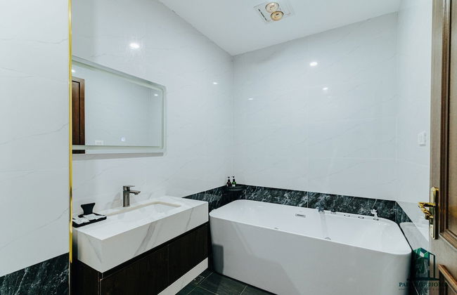 Luxe Paradise Residence Dang Thai Mai - Photo 46