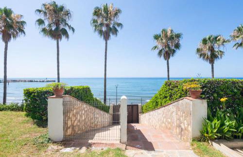 In front of SEA & CENTER - Foto 46