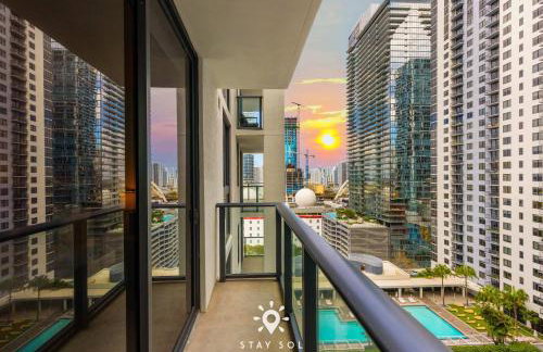 Downtown Retreat Pools Spa & Lounges Miami - Foto 1