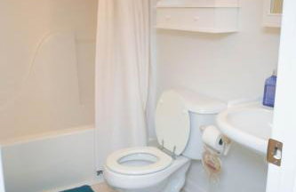 Serene Lakefront Home with Hot Tub and Boat for Rent! - Foto 13