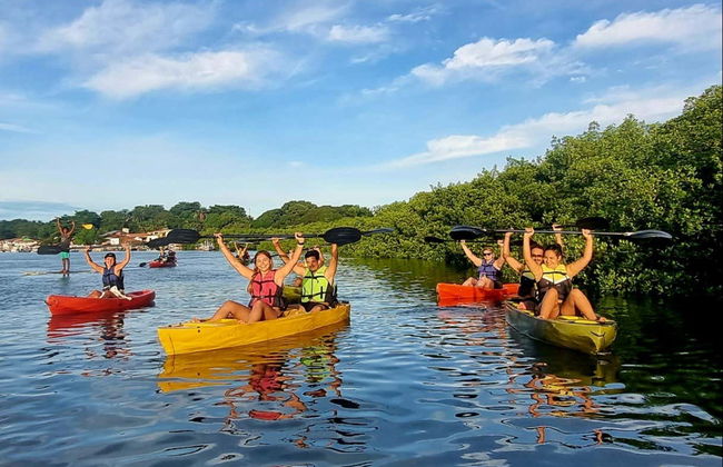 Tour en kayak al atardecer por los manglares de la isla de Boipeba - Foto 4