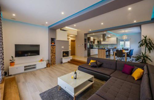 Villa Toni with 5 bedrooms and heated pool - Photo 27