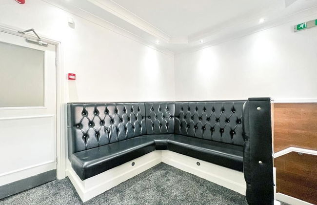 The County Staycation - Foto 20