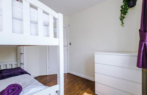 3 BR Property in Prestwich 15 mins from Manchester City Centre Garden Free parking Superfast WIFI Netflix - Foto 12