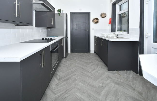 Townhouse @ 202 Walthall Street Crewe - Photo 34