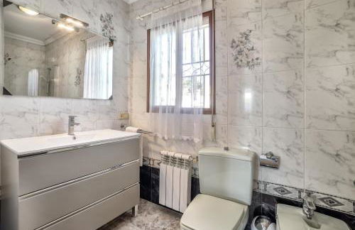 Villa Garrofer - PlusHolidays - Photo 21