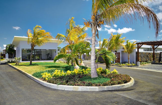 Corail Bleu Private Pool & Garden Villas with LOV - Photo 24