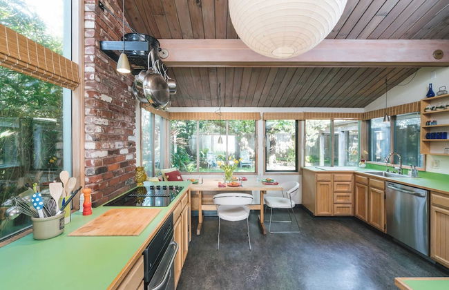 Arch Cape Escape by Avantstay Sensational Clift Top Home w/ Pacific Ocean Views - Photo 24