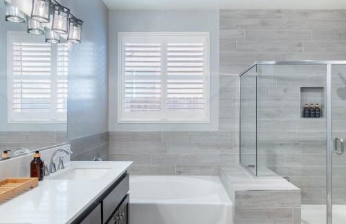 Spacious 4BR Home With BBQ, Near Sequoia & Fresno - Photo 26