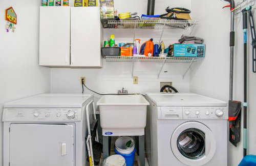 Jacobia Lakefront Retreat - Photo 11