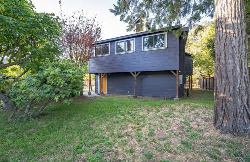 Luxury River Home - Pets Stay Free - Photo 27