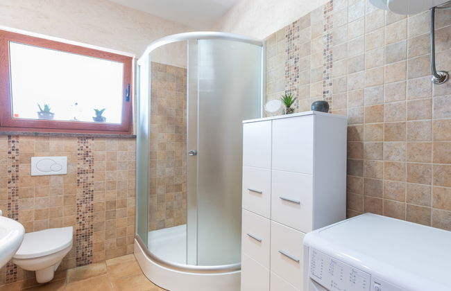 Poli Murvu - Foto 22