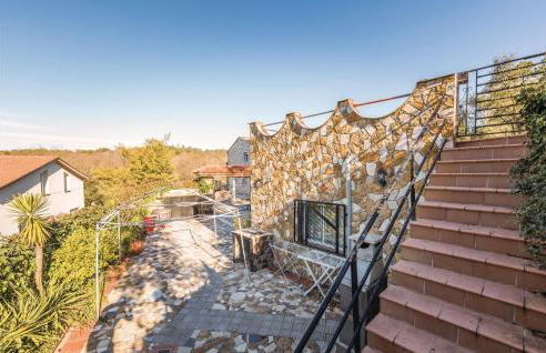 2 Bedroom Nice Home In Puig Ventos - Foto 9