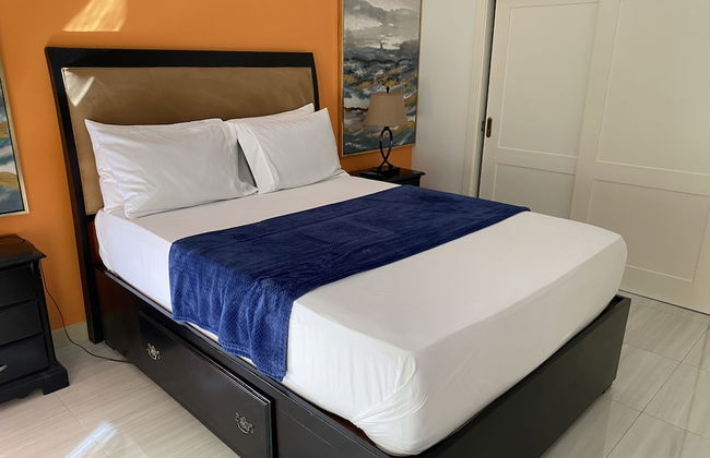 Elegant 1BR Apt with Pool - Foto 3