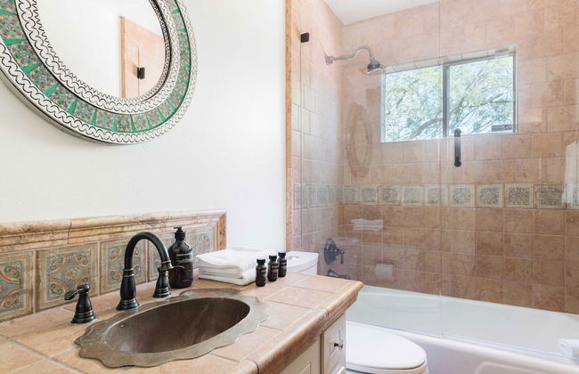 Charming 5bdr Hacienda w/ Pool, Fire Pit, Billiards La Casona by Avantstay - Foto 13