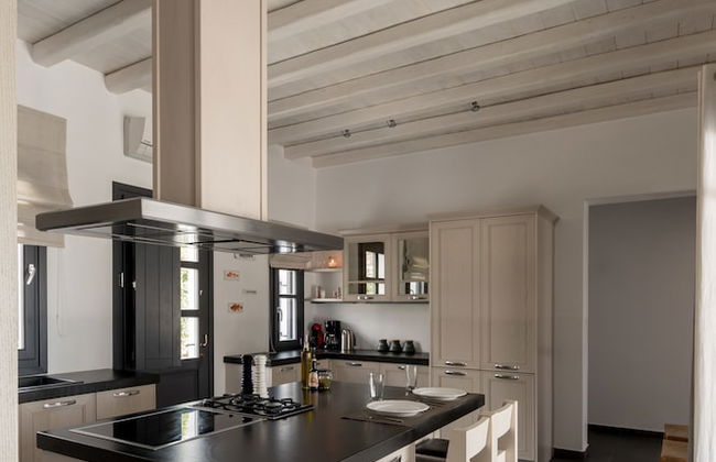 Myconian Platinum Senior Villa - Photo 11