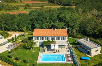 Luxury villa Povetica with pool in Vizinada - Foto 11