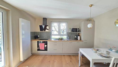 Charmante 3-Schlafzimmer Wohnung mit Garten - Foto 2