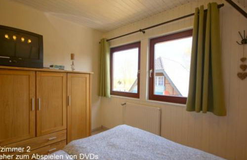 6 Personen Ferienhaus mit 4 Schlafzimmern, Infrarotwaermekabine, mit Blick auf den Weltschiffahrtsweg in Otterndorf - Foto 17