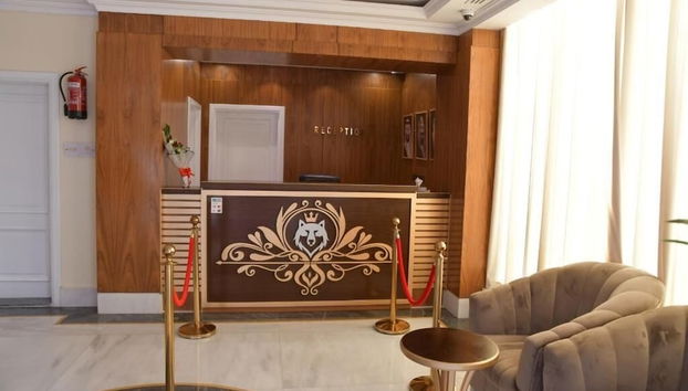 Crown City Hotel - Foto 3, Recepción