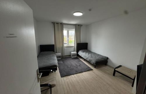 Moderne Zimmer nähe A3 - Foto 3