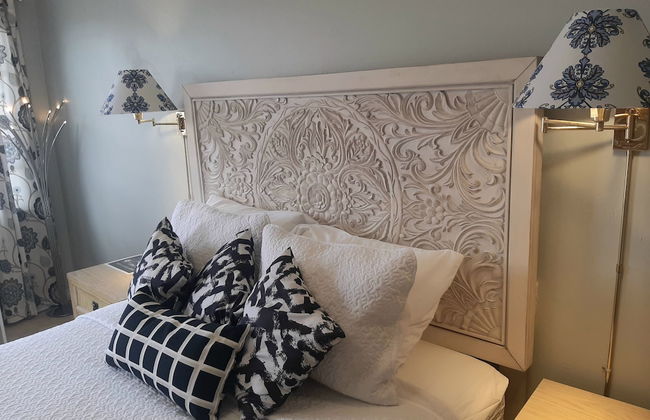 The New Star Motel with Studio-Kitchens: 1950s Extended-Stay Lodging and Retreat Center - Photo 16