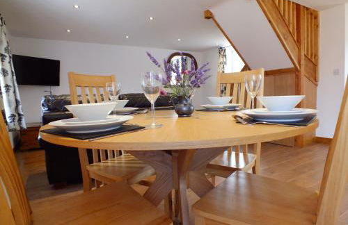 White House Farm Cottages - Photo 24