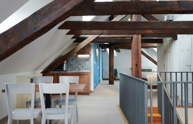 Golden Angel Suites by Adrez Living - Photo 39