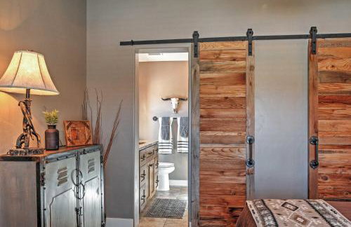 Rustic Chic Home: 10 Mi to Otter Creek State Park! - Foto 13
