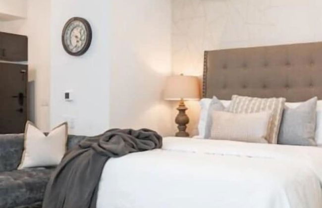 Studio9Forty - Photo 8