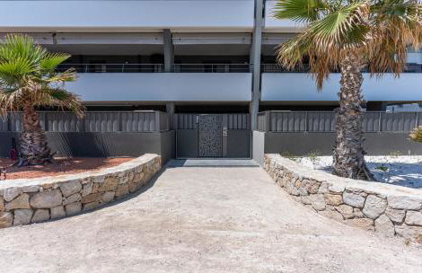 Appartement climatisé les pieds dans l'eau pour 6 personnes avec 1 suite parentale, 1 chambre double et 1 mini chambre Piscine sur le toit clim garage - Foto 75