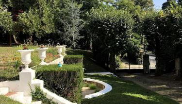 Maison de charme nichée dans le bois pour vivre une expérience unique - Foto 3, Garden