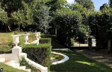 Maison de charme nichée dans le bois pour vivre une expérience unique - Foto 3