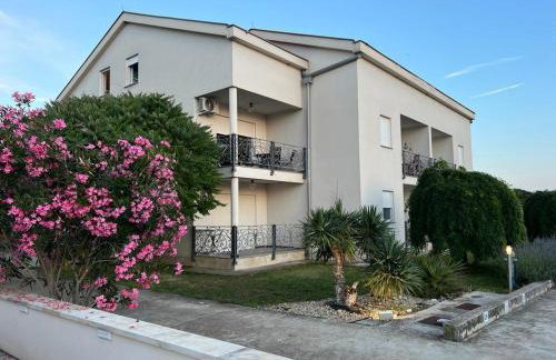 Vitas Apartments - Photo 4