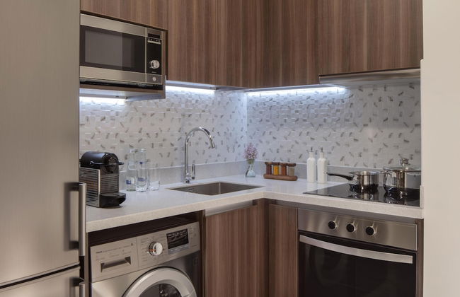 Avani+ Palm View Dubai Hotel & Suites - Photo 30