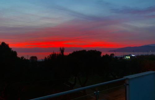 Dove il tramonto incontra il mare, attico panoramico a due passi dalla spiaggia - Foto 26