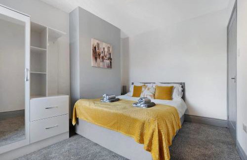 Comfortable 2BR Home 10 Min to Durham Cathedral - Foto 2