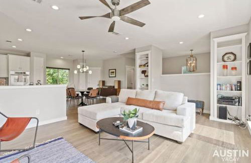 Enjoy DT Newly Renovated & Patio and Free Swim Club by Austin Vacay - Foto 2