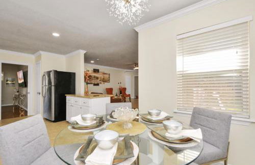 Luxury Retreat with Heated Pool, Firepit, Outdoor Cinema - Foto 41