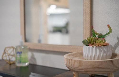 Large Pool With Diving Board, Remodeled 3bdrm, Near State Farm STDM and More! - Foto 31