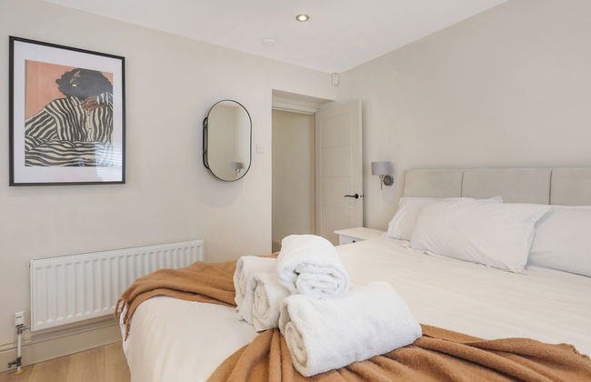 St Georges Apartment- North East Escapes - Photo 11