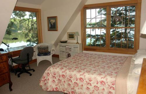 Coastal Vacation Rental with Fireplace near the Acadia National Park in Maine - Foto 3