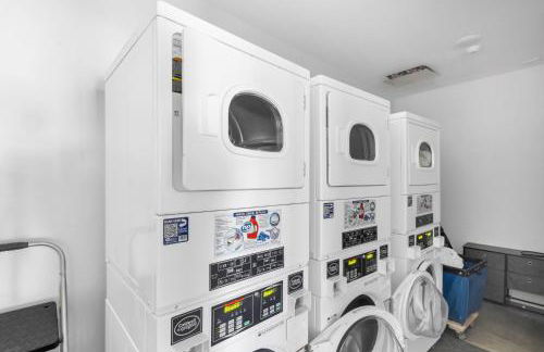 Austin Stylish Studio - Foto 17