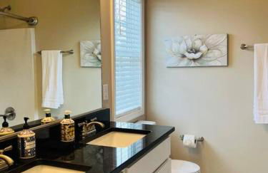 Luxury 4 Bedroom Home and private deck by MCG 6 - Foto 9