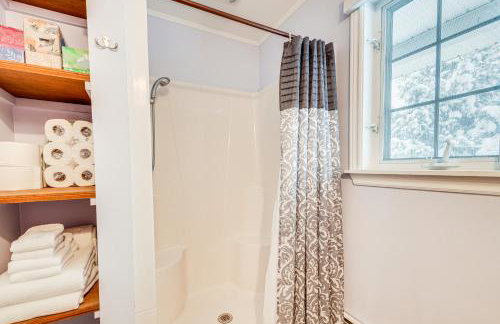 Spacious Family Home w/ Deck & Yard: 5 Mi to Stowe - Foto 11