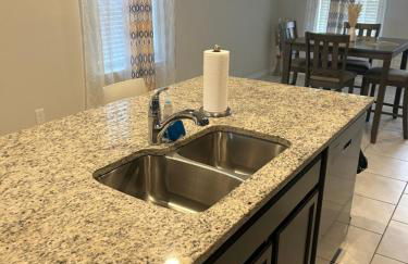 Spacious Coastal Retreat for 6 Guests with Free WiFi - Foto 12