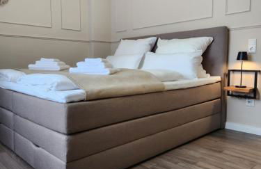 GELI Homes L1 - 2x Zimmer, 2x Kingsize Bett, 1 bis 4 Personen, Parkplatz, TV, Wifi, top Küche, Kaffee, Tee - Foto 34