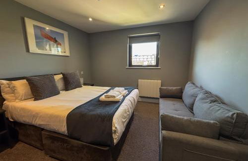 NEWCASTLE Quayside Penthouse with VIEWS 2 Bed Apt - Foto 17