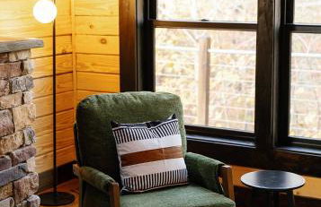 Arch Fun Cabin - Modern Cabin with Hot Tub, Games & Views - Foto 29